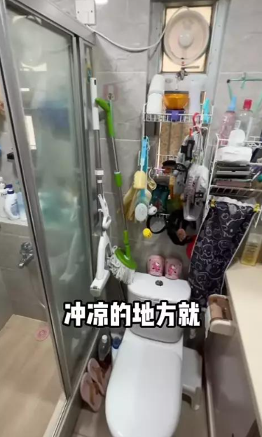 雖然港媽曾嫌棄過家中的廁所不夠大,但就對家中的其他空間十分滿意,更自豪地表示現時就算大宴親朋亦無問題。(圖片來源:小紅書)
