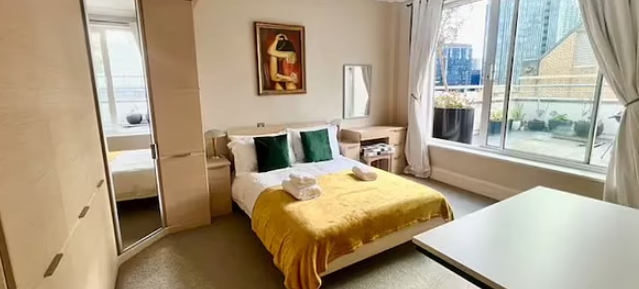 Fiona發現她的物業竟然出現在Airbnb上。(互聯網)