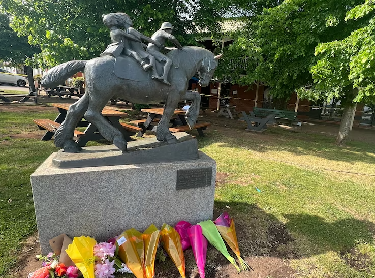 澳洲汽車撞酒吧戶外用餐區 兩家庭5人慘死