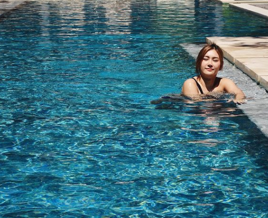 冲遊泰國|胡慧冲「冬蔭家族」冬蔭表妹前名布吉妹(胡慧冲IG)