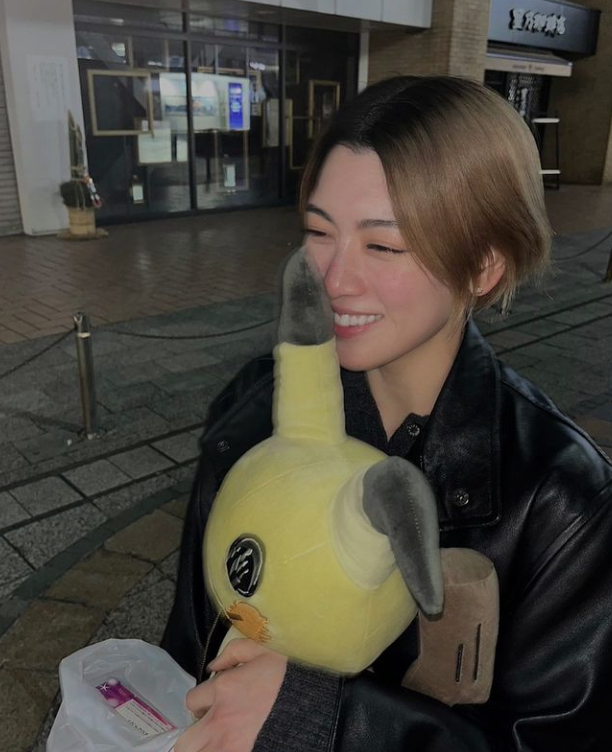 三吉彩花IG Followers達215.3萬(三吉彩花IG)