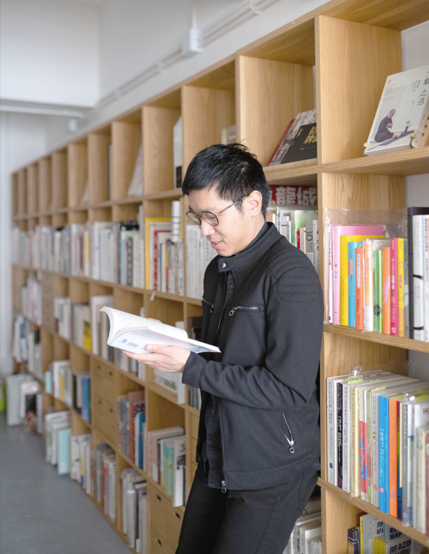 書籍設計師陳曦成(Chan Hei Shing)為大眾帶來《香港遺美—香港老店記錄》(Hong Kong Reminiscence: Document of Hong Kong’s Old Stores)。