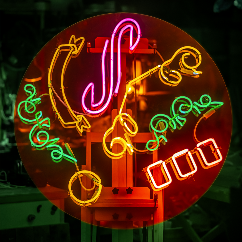 藝術家@街招(@streetsignhk)為大眾帶來展品NEON, CONTINUE?。