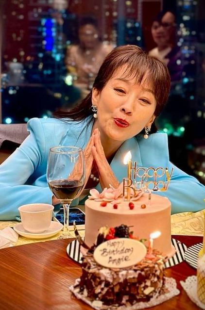 趙雅芝70歲大壽,與好友劉培基、王玉環及前新聞主播葉雅媛等一同慶祝生日