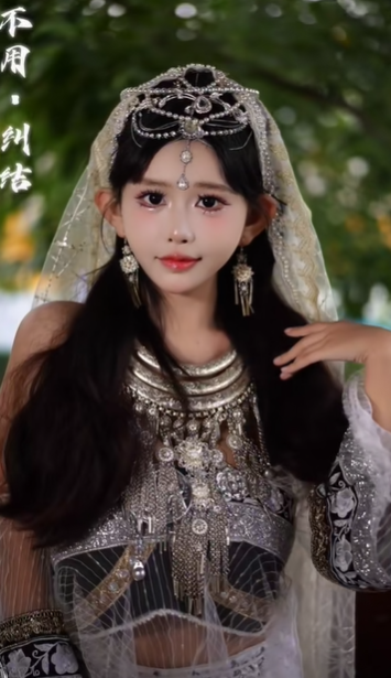 抖音網紅「剛滿18歲」,不過網民指實際年齡是32歲(抖音截圖)