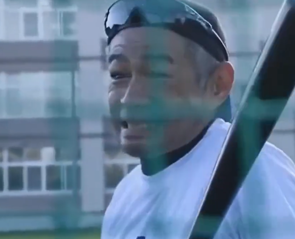 鈴木一朗打爆數學室玻璃後嚇一跳