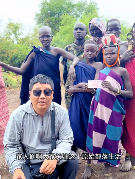 內地網紅「小濤在非洲」在非洲埃塞俄比亞遇害。事發時他發現手機被盜,與對方發生衝突時被連刺7刀。