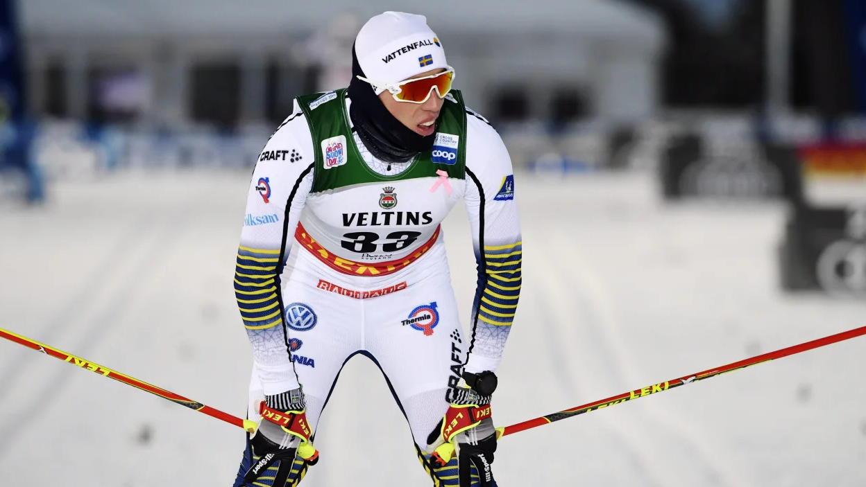 哈夫瓦森(Calle Halfvarsson)早前赴芬蘭參賽,在零下15度的環境中完成20公里賽事,他透露,自己的生殖器官於抵達終點時「凍僵失去知覺」,需立刻衝進帳篷「躺10分鐘才回暖」(哈夫瓦森IG)