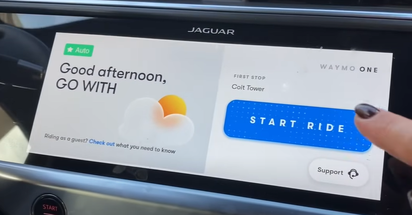 點擊螢幕「開始駕駛」,車輛就會開始自動行駛