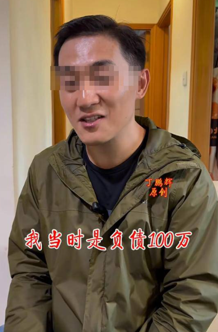 在27歲時曾靠自己的積蓄和賣掉父母的房子,花了約人民幣50萬元在內地經營一間茶館。(圖片來源:小紅書)