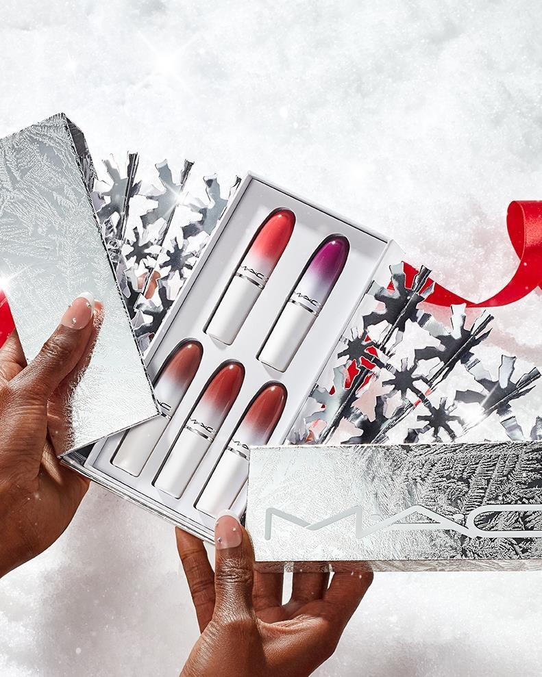 2023聖誕套裝推介|M‧A‧C 冰雪璀璨5色水漾潤澤唇膏組合 #清新色調 $640