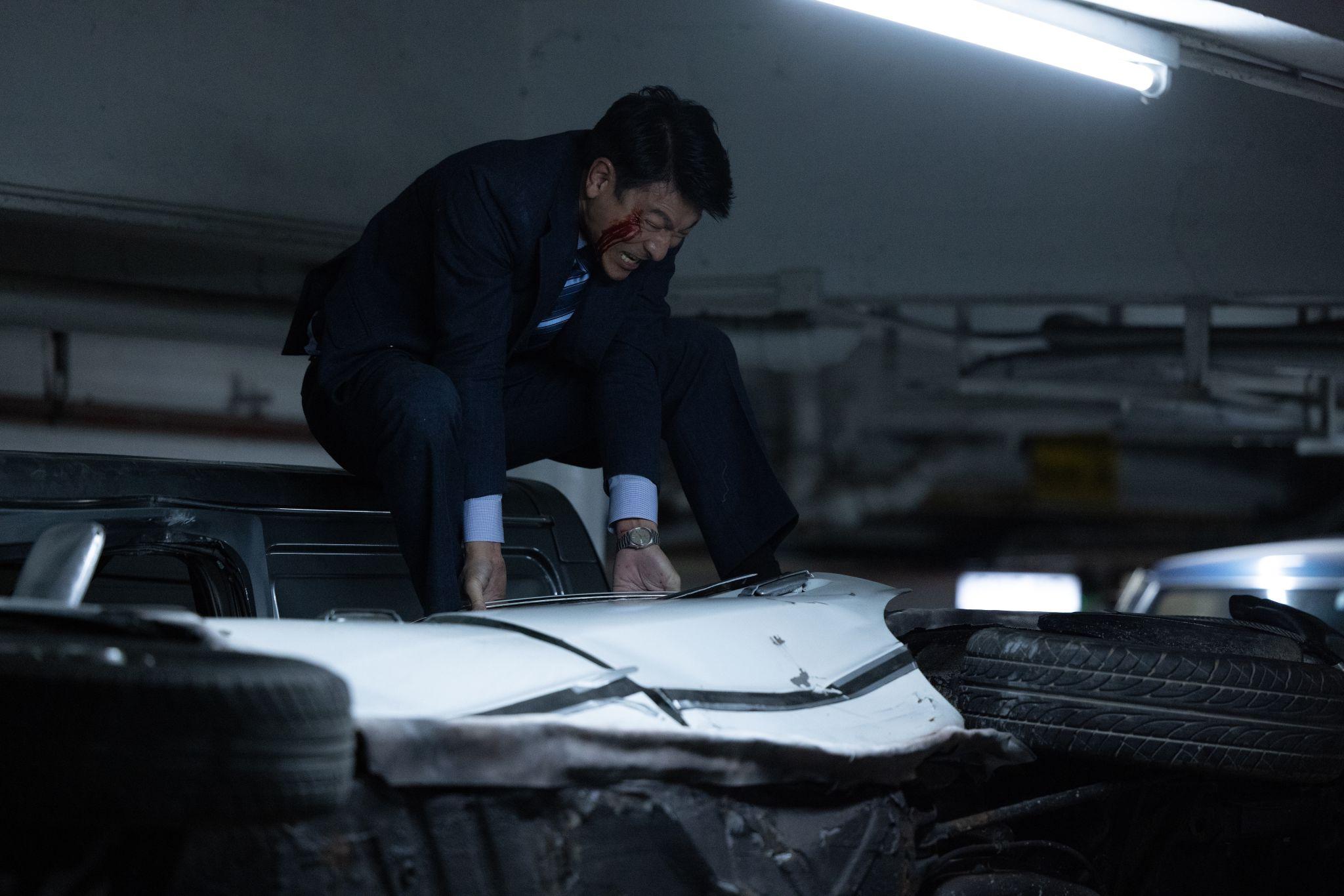 為了應付這場動作戲,華仔毫不錫身。