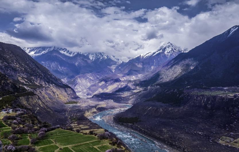 雅魯藏布大峽谷是世界最深峽谷。(圖片來源:視覺中國)