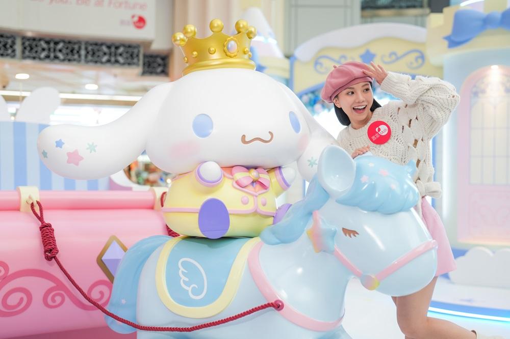 馬鞍山廣場 -「BLING雪夢幻聖誕城堡」