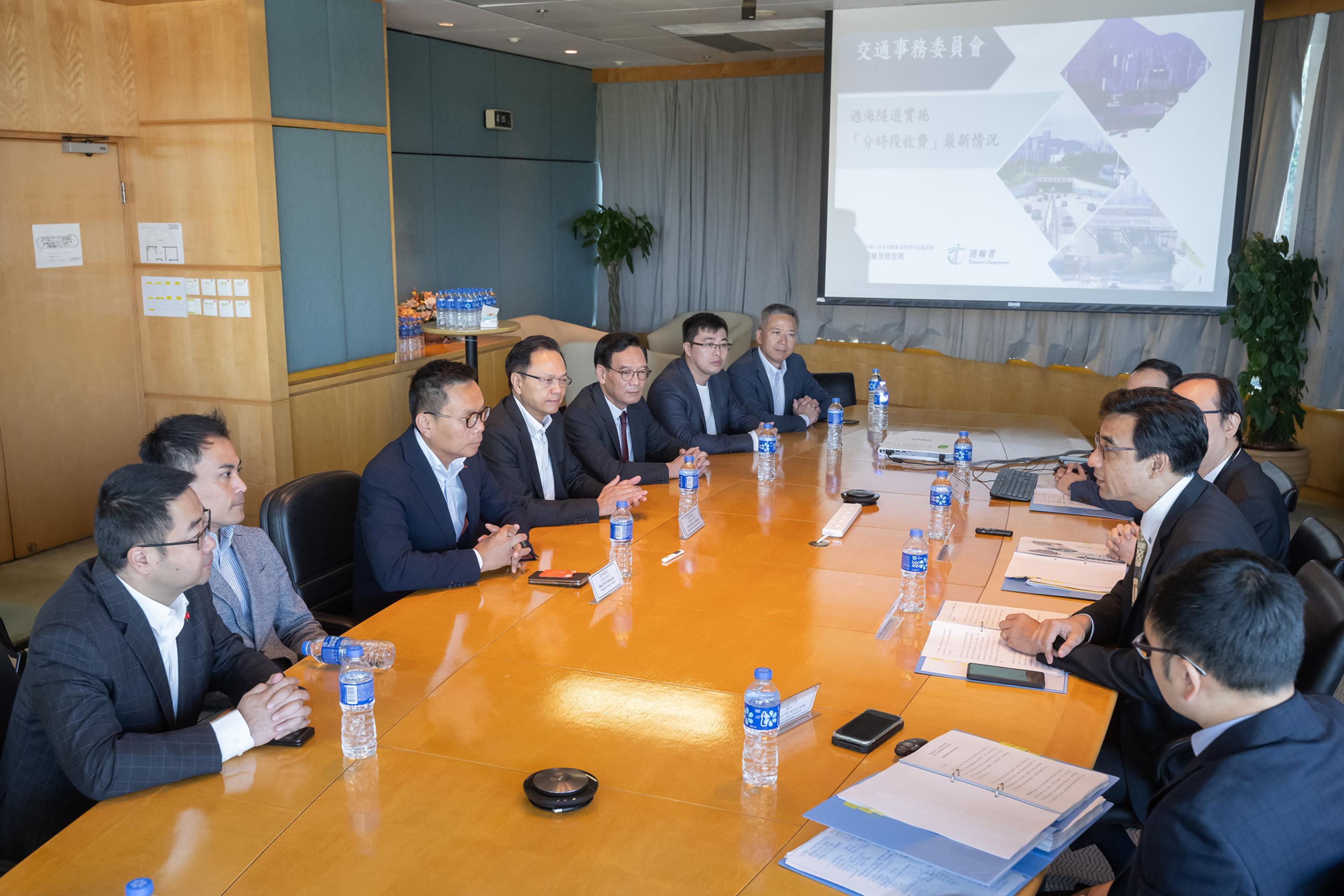 三隧分流|陳恒鑌:三隧已飽和 冀下月實施分時段收費可改變出行習慣