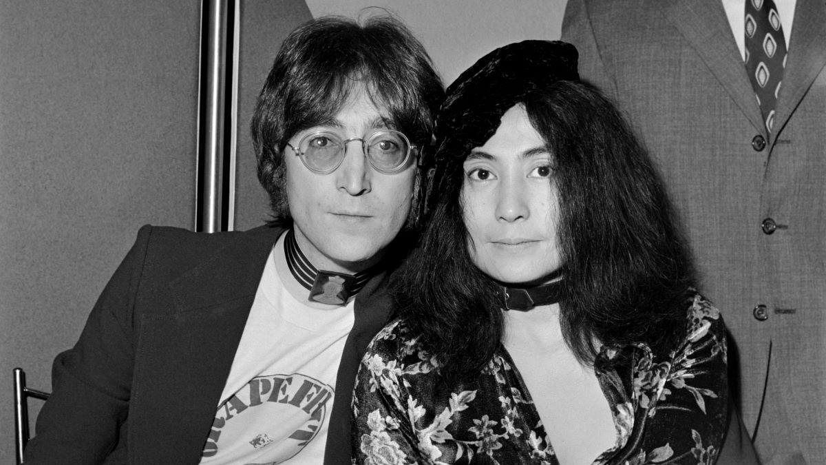 料《Now and Then》是披頭四最後一首歌。(約翰連儂與妻子小野洋子。網上圖片)