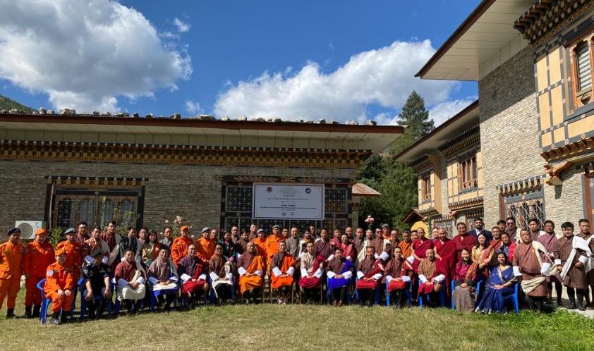 不丹政府除了對獸醫及工作人員進行培訓外,也走入社區提高民眾對動物福利的認識並緩解人狗衝突。(X)