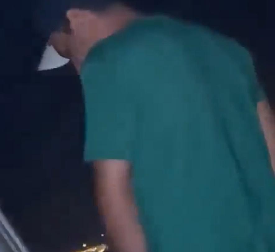 23歲女遭男友開槍,意外拍下自己被殺瞬間。(X)