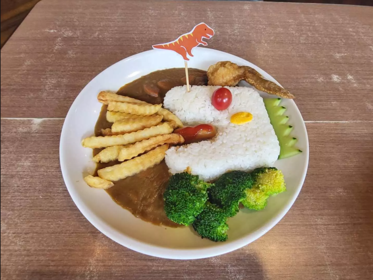 日式午餐:咖喱(不辣)芝麻雞翼飯