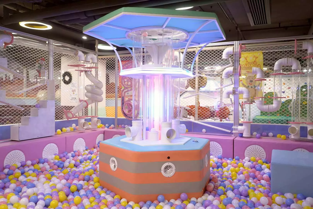 中央波波區有大型吸波及射波裝置。