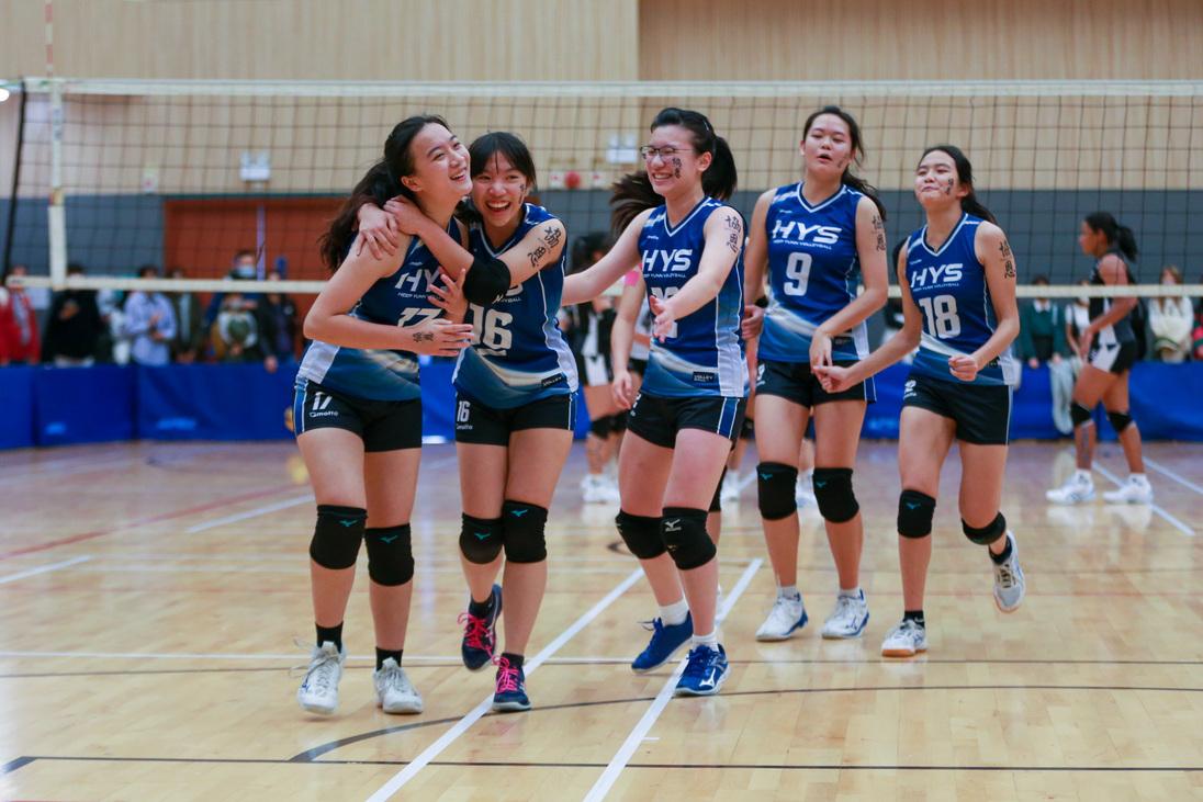 何助理校長認為,運動可以推動學生學習分配時間及養堅毅精神,校內廿多個運動團隊亦獲獎無數。