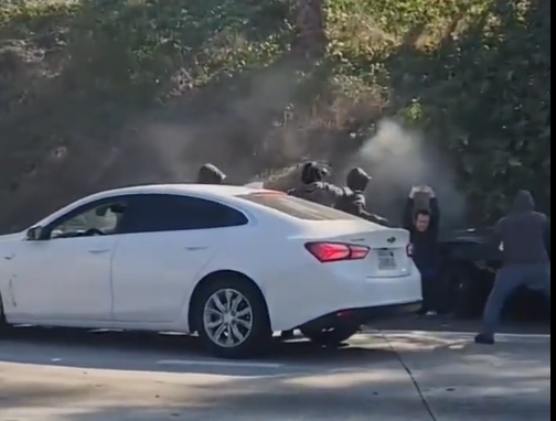 香港珠寶商洛杉磯公路遇「撞車黨」(影片截圖)