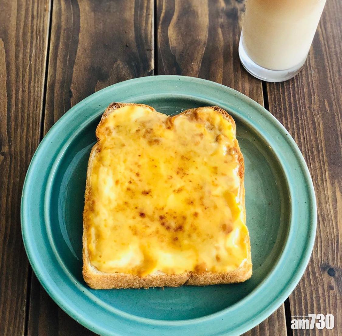 懶人早餐食譜|乳酪布甸多士成品外脆內軟。(instagram@lucky10.4)