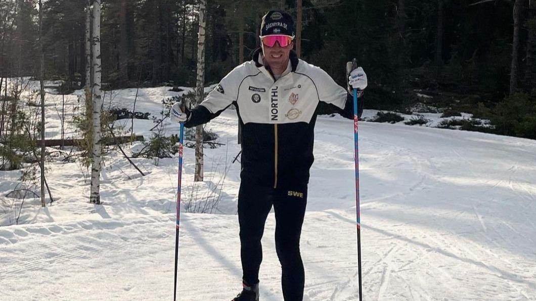 哈夫瓦森(Calle Halfvarsson)早前赴芬蘭參賽,在零下15度的環境中完成20公里賽事,他透露,自己的生殖器官於抵達終點時「凍僵失去知覺」,需立刻衝進帳篷「躺10分鐘才回暖」(哈夫瓦森IG)