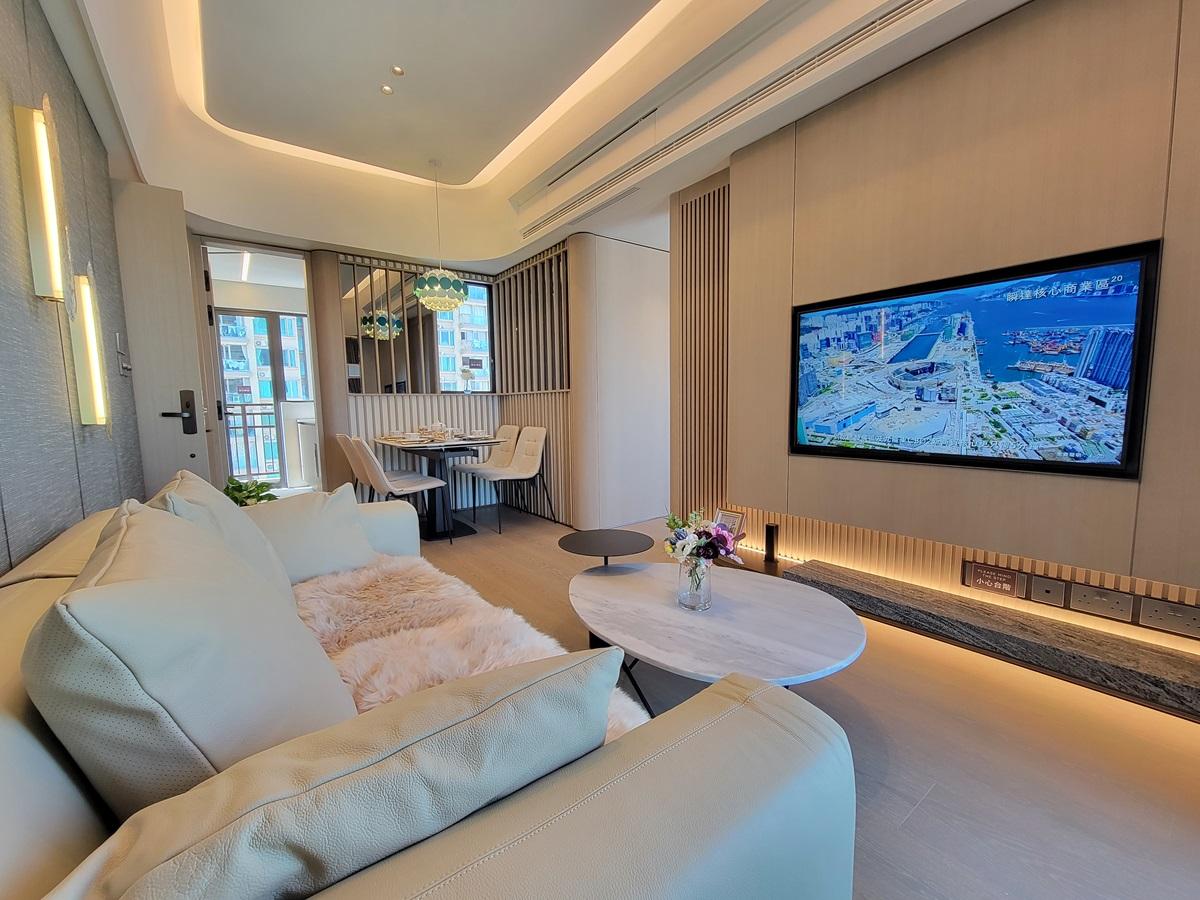 城軒示範單位|708呎三房交樓標準及連裝修一齊睇!主人房三邊大玻璃窗勁開揚|多圖