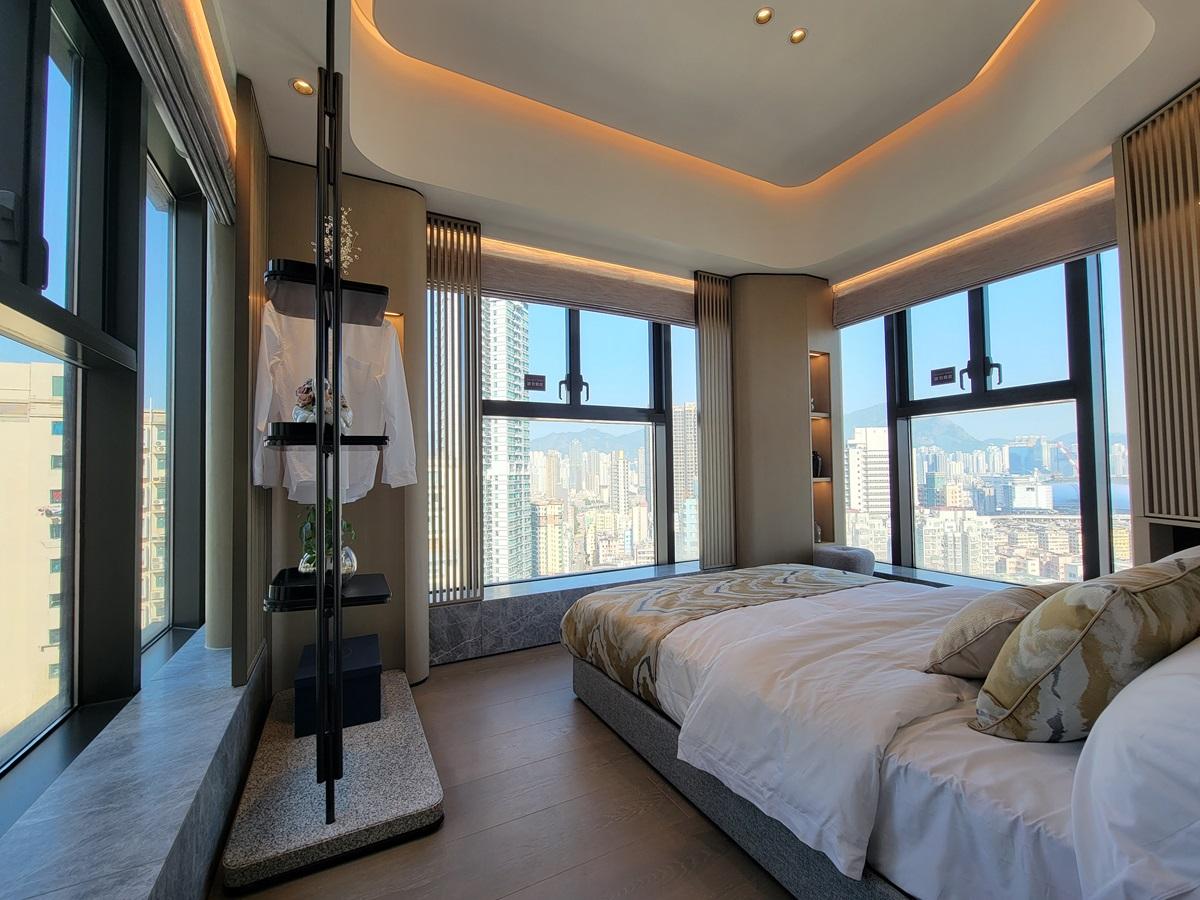 城軒示範單位|708呎三房交樓標準及連裝修一齊睇!主人房三邊大玻璃窗勁開揚|多圖