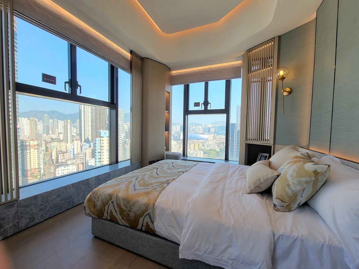 城軒示範單位|708呎三房交樓標準及連裝修一齊睇!主人房三邊大玻璃窗勁開揚|多圖