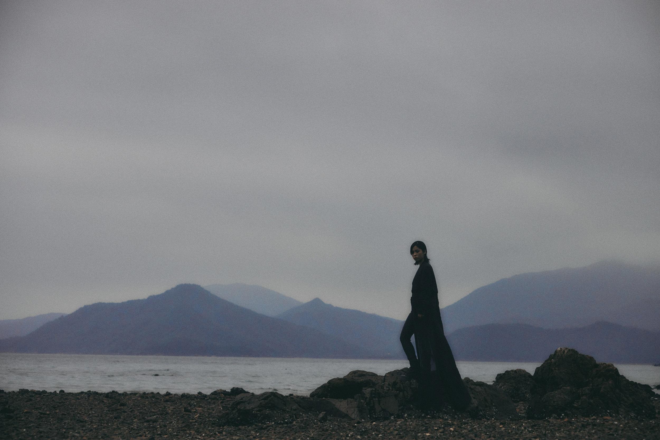 王嘉儀Sophy《Race of Faithft. YELLOW黃宣)》MV