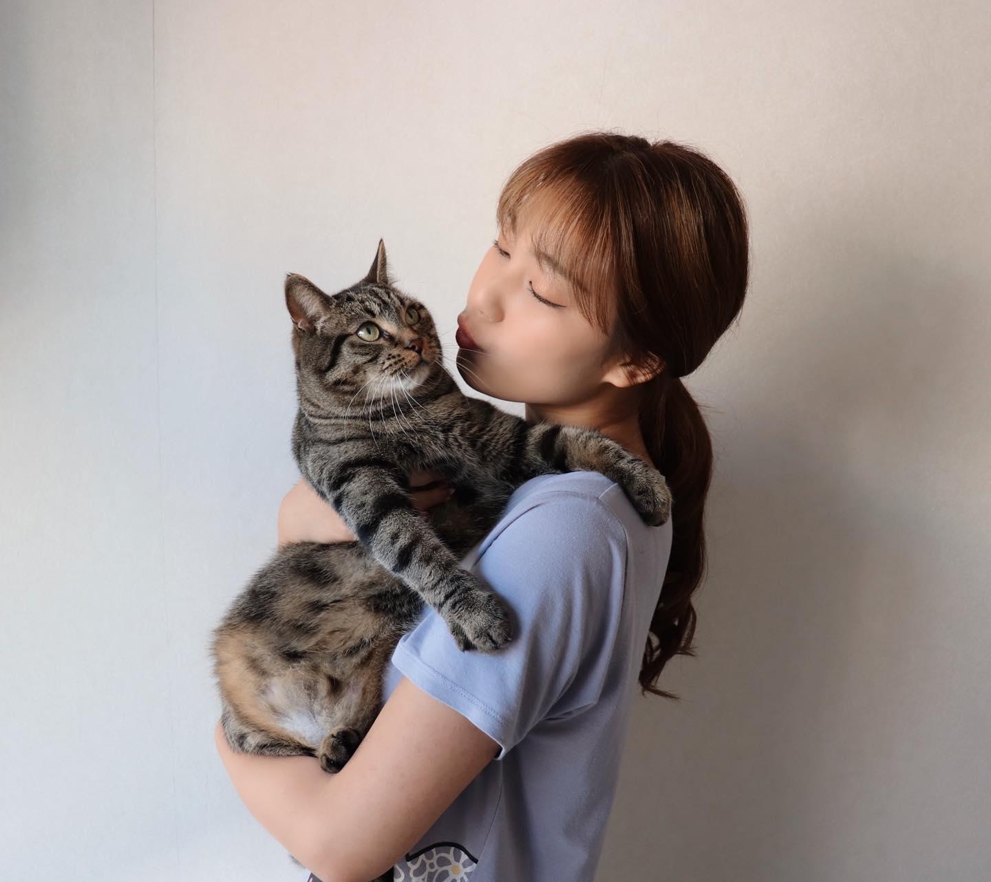 Me&女團|黃淑蔓Feanna身高167cm(黃淑蔓IG)