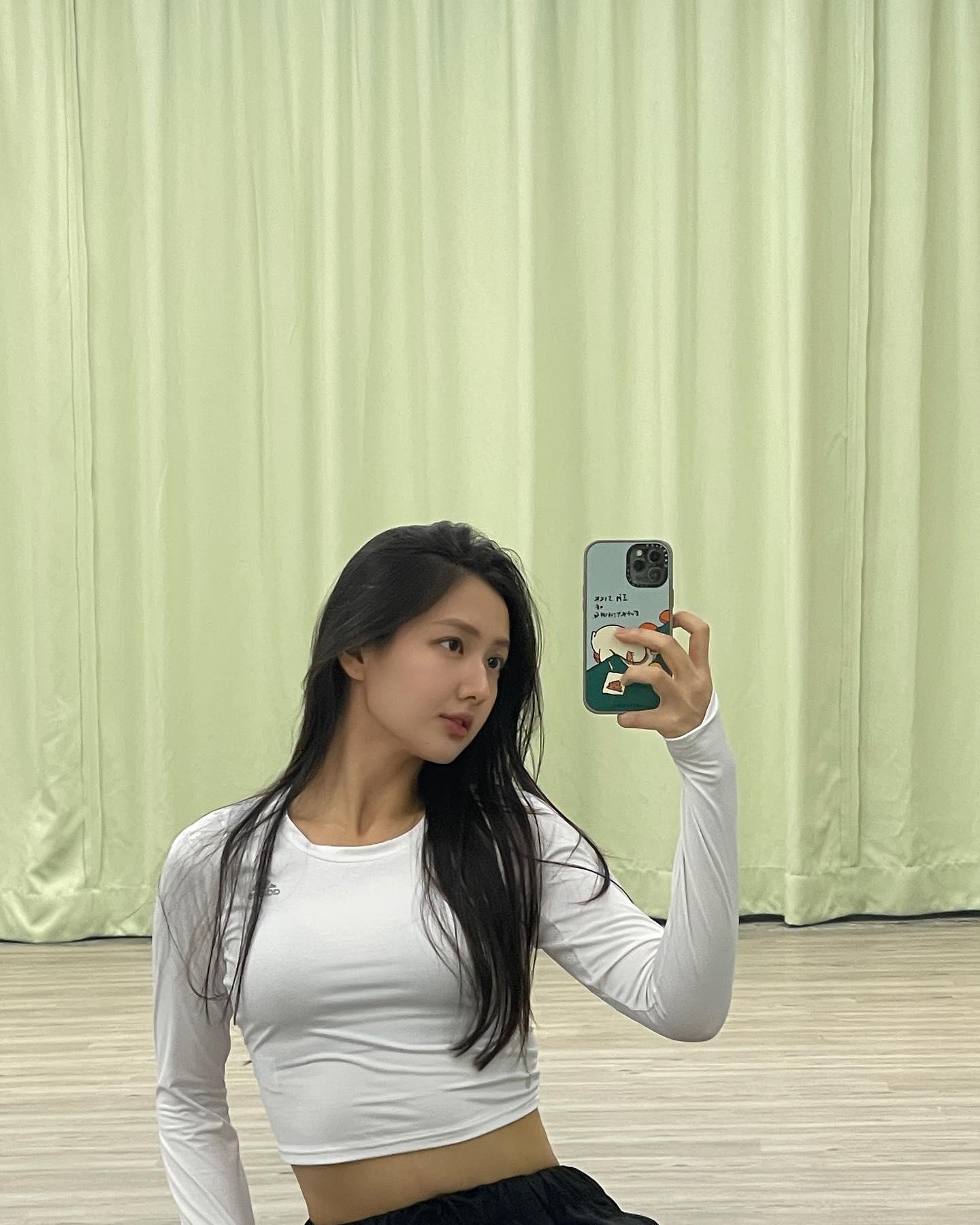 Me&女團|身高177cm的譚旻萱Mandy是籃球女神(譚旻萱IG)