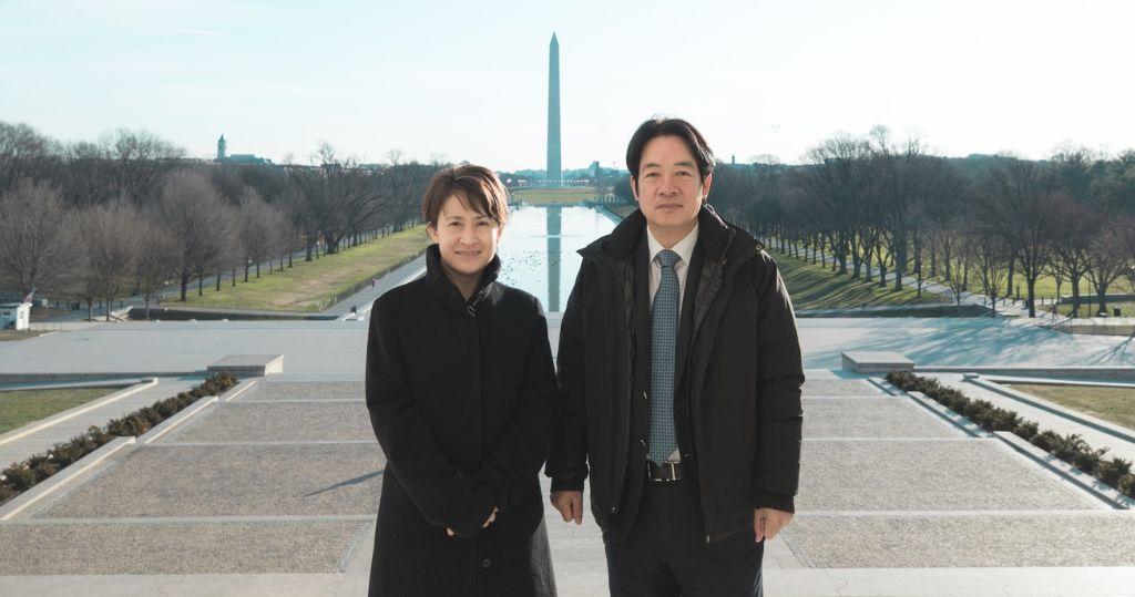 民進黨參選人賴清德公開一張與蕭美琴合照,攝於他2020年2月訪美時參觀林肯紀念堂。(賴清德facebook圖片)