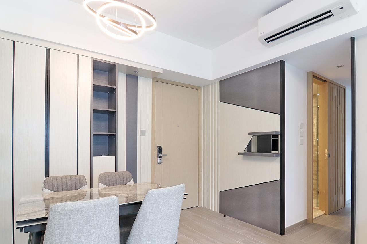 特色牆與電視牆均為不規則的幾何圖案,為室內增添獨特的個性