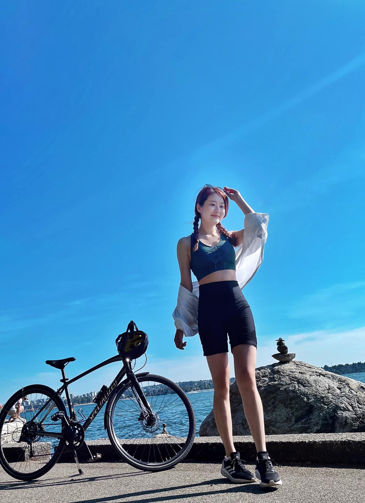 鄧佩儀為溫哥華華裔小姐2013年冠軍(鄧佩儀IG)