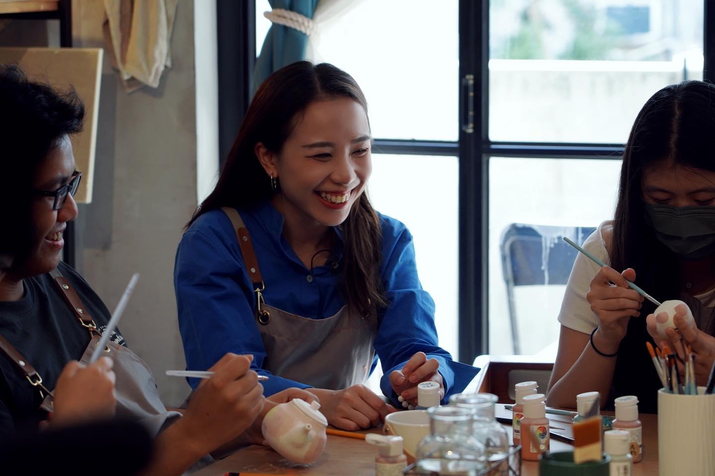 彭意婷教授陶瓷班(彭意婷Facebook圖片)