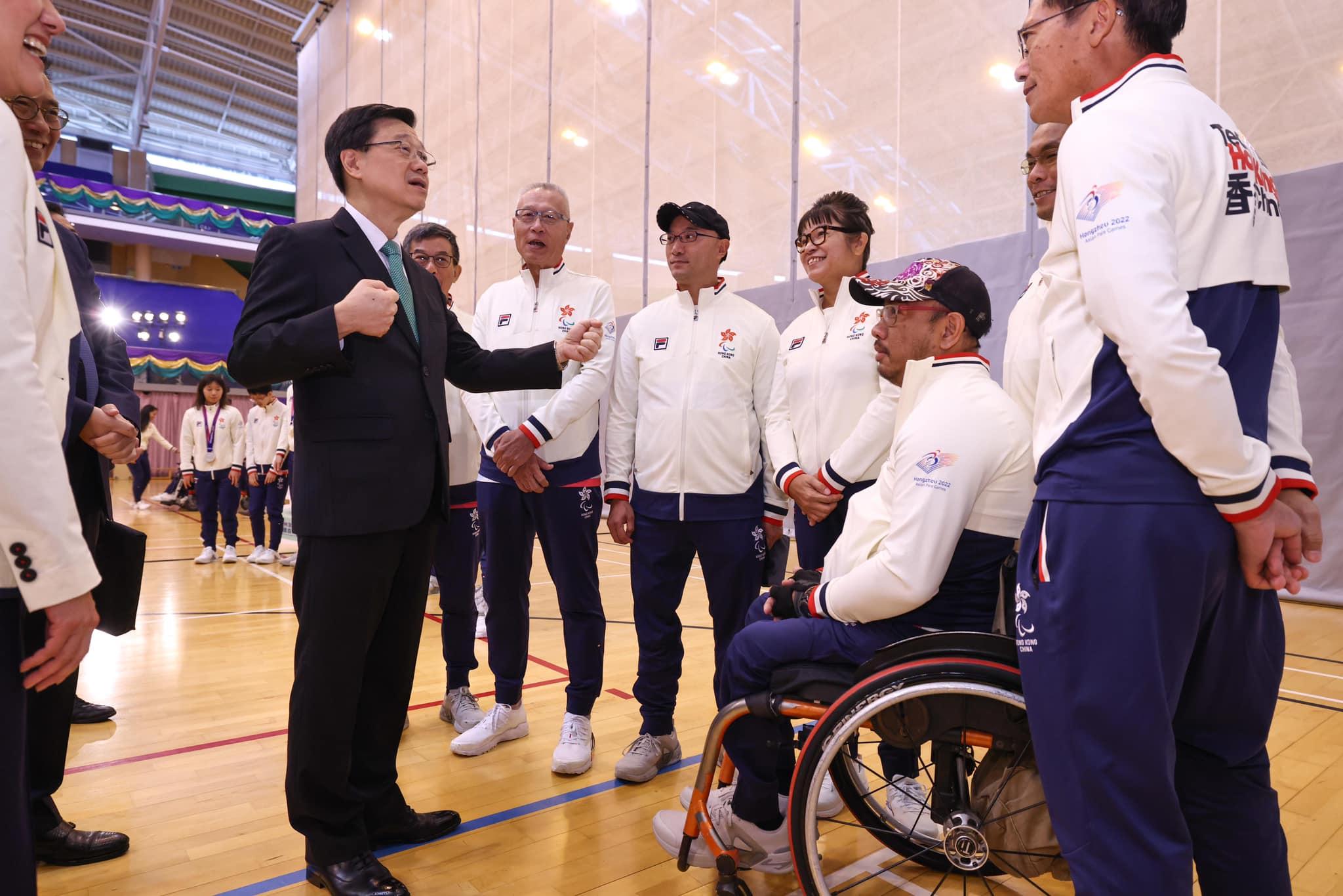 李家超出席亞殘運會港隊返港儀式 指佳績反映政府投放資源方向正確