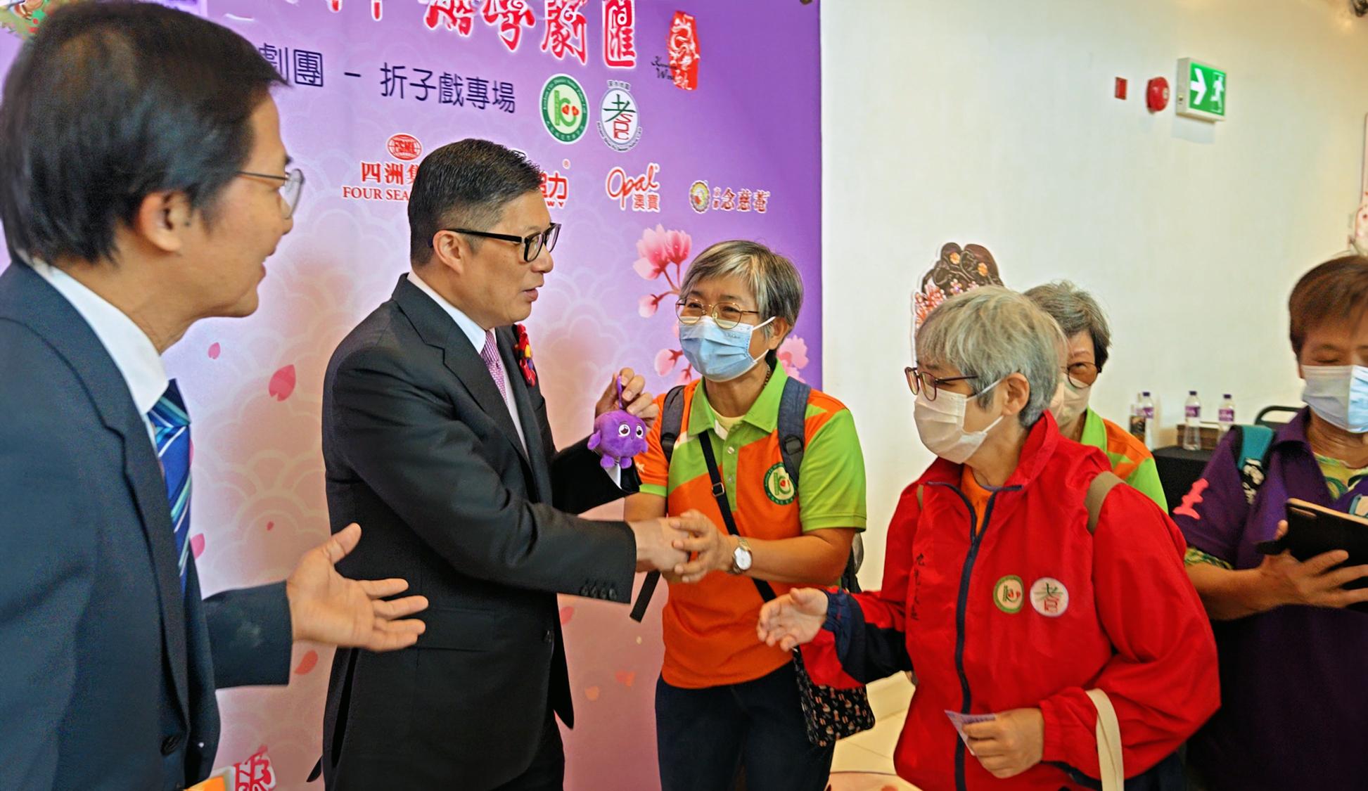 Ray Online|警方與粵劇團體合作 鄧炳強:睇粵劇學防騙