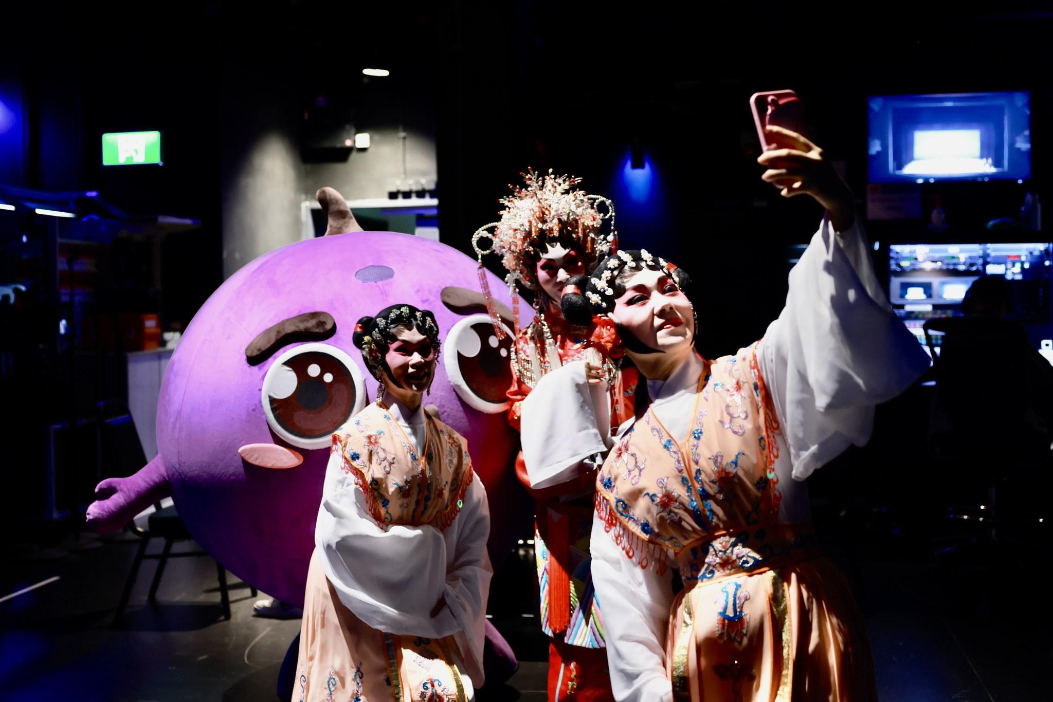 Ray Online|警方與粵劇團體合作 鄧炳強:睇粵劇學防騙