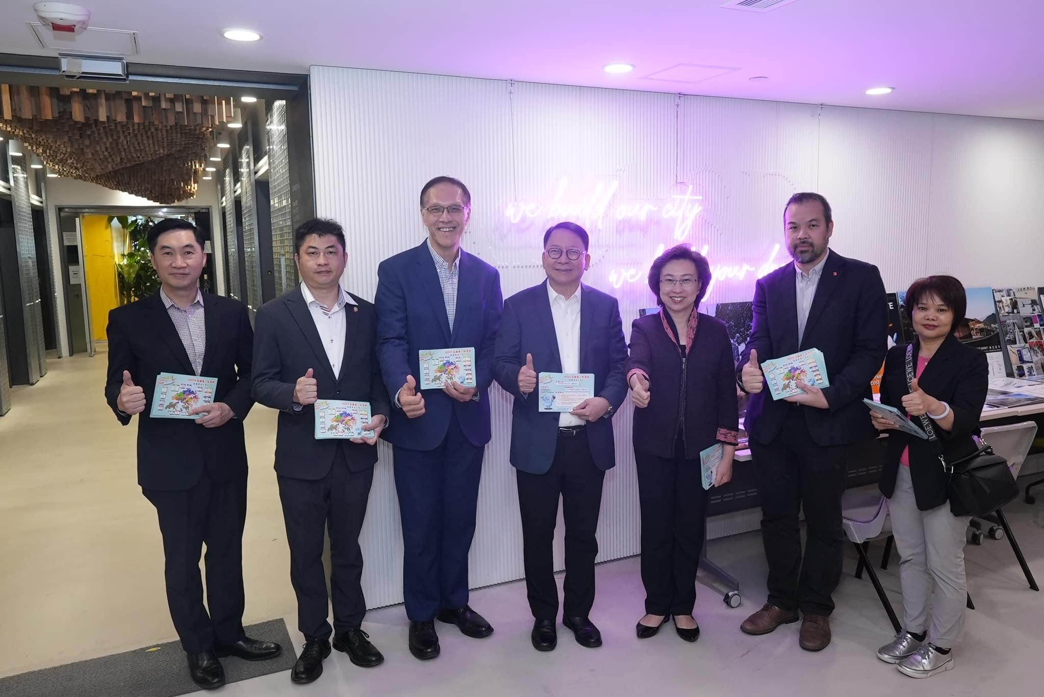 區議會選舉2023|陳國基到金鐘政府合署「洗樓」 派發區選單張