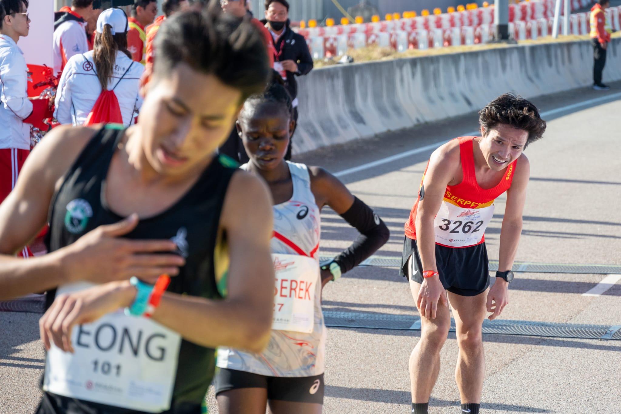 首屆港珠澳大橋香港段半馬拉松今早舉行。(陳奕釗攝)