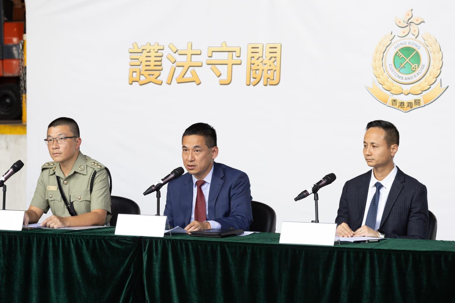 海關毒品調查科毒品調查課監督葉國樑指,冰毒販運入本港有上升的趨勢。(蘇文傑攝)