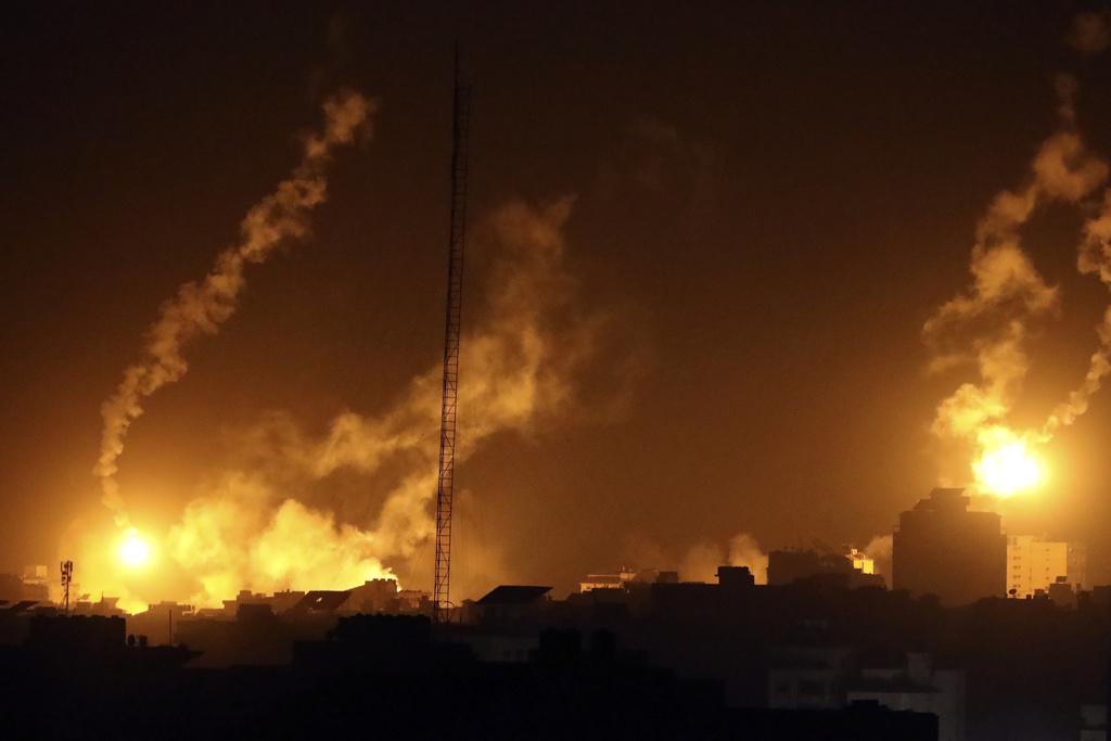 以色列周六持續轟炸加沙北部。(美聯社)