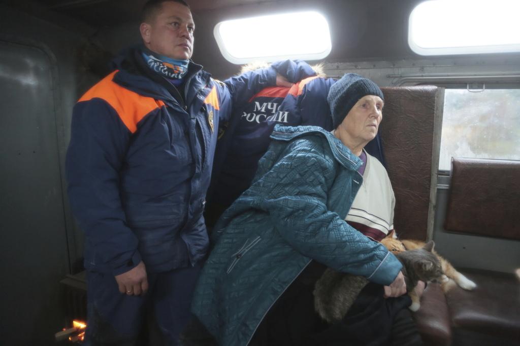 俄烏戰爭,俄羅斯及烏克蘭在11月下旬同樣面對惡劣天氣,克里米亞災情。