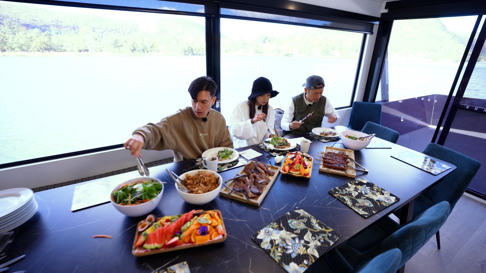 Able Hawkesbury River Houseboat