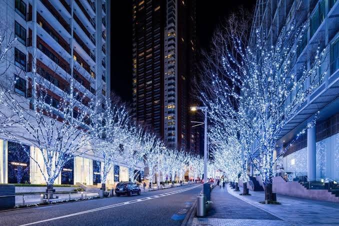 東京六本木的聖誕燈飾。(X)