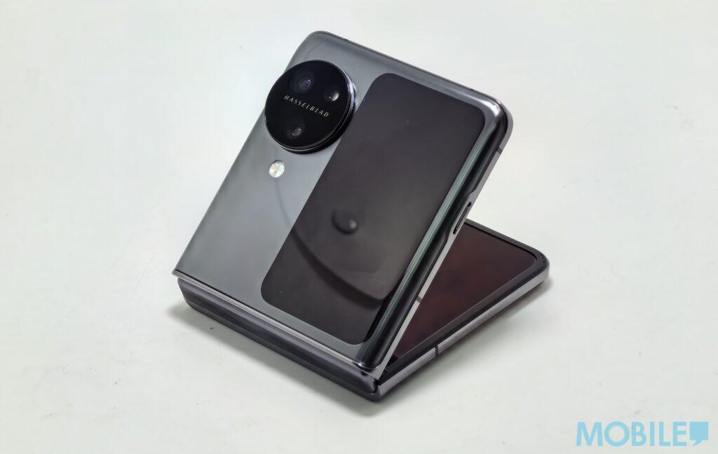 Find N3 Flip 與上代一樣採用揭蓋摺屏設計。