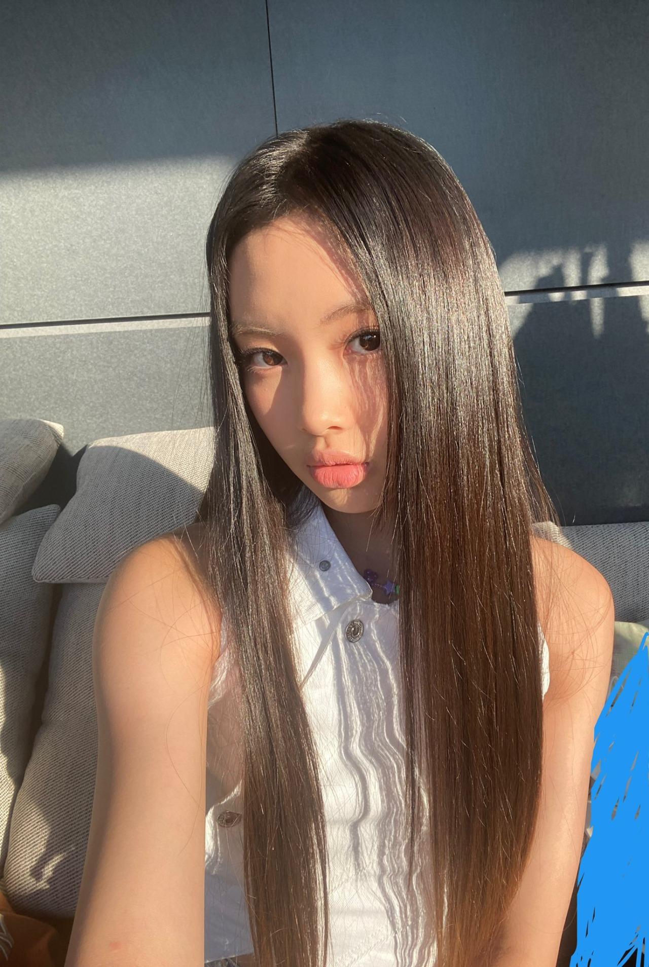 Hyein是NewJeans中最年輕成員,去年以14 歲之齡當上LV品牌大使。